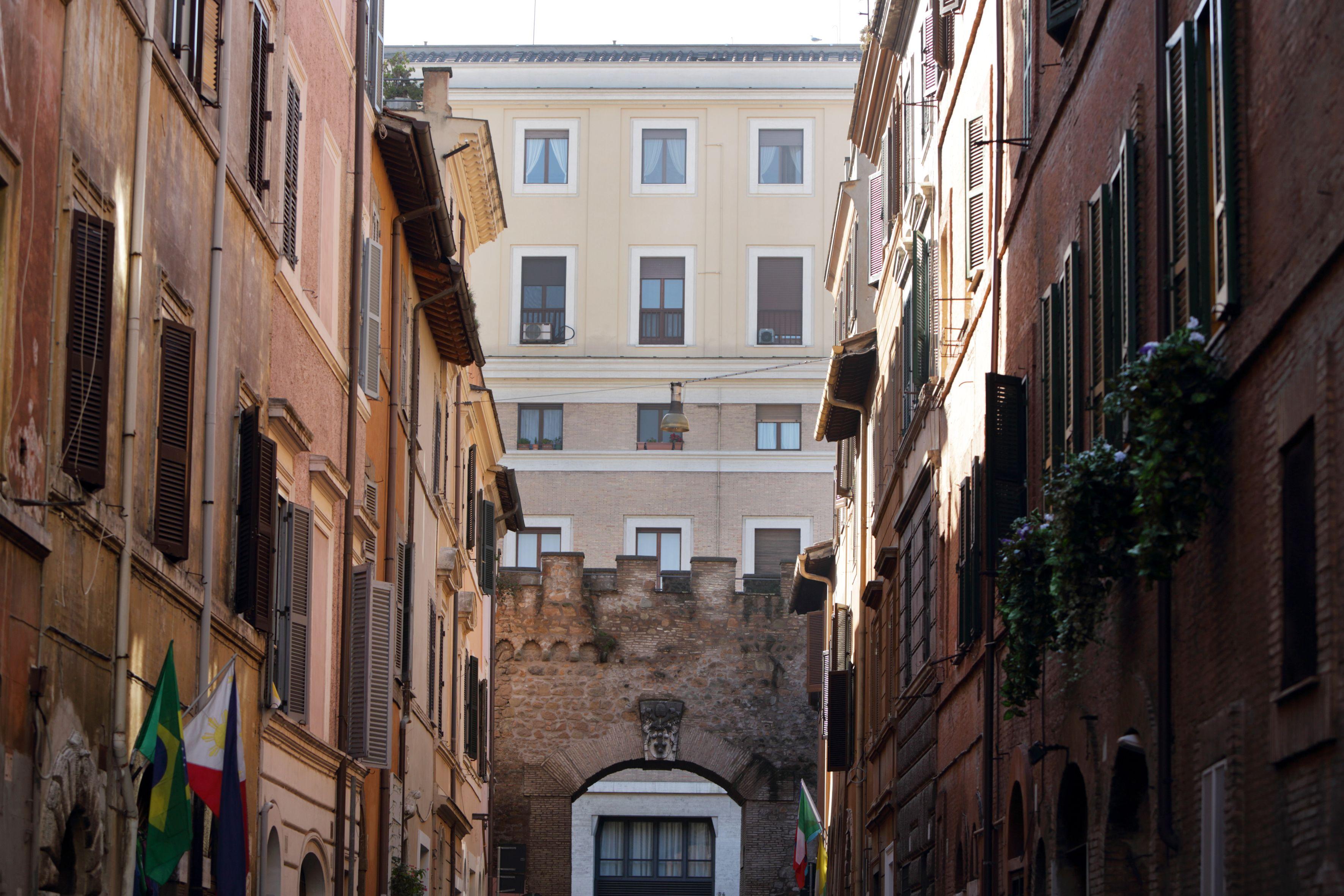Borgo Pio Suites Inn — Photos 1
